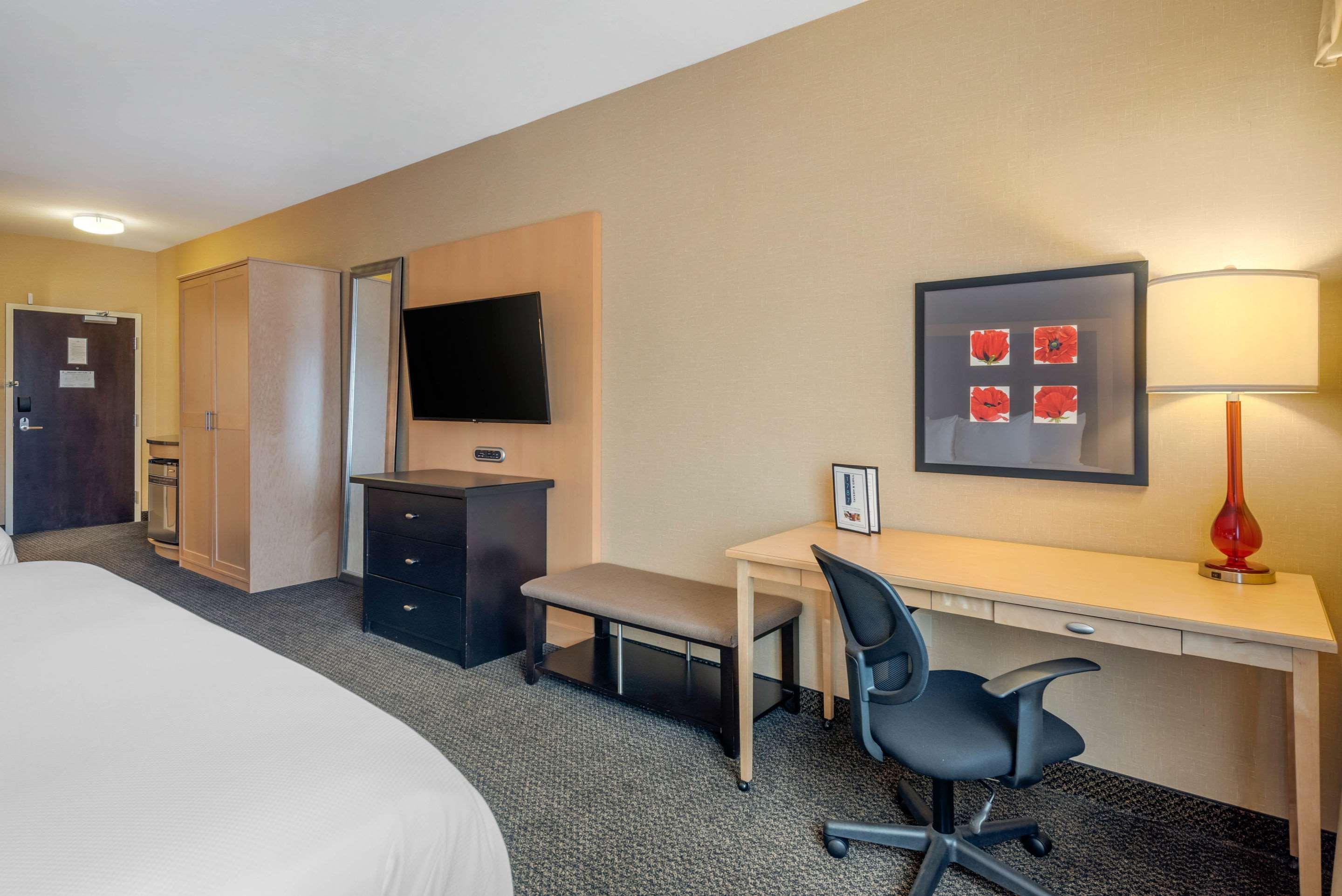 แคมเบรีย โฮเต็ล แอครอน - แคนตัน แอร์พอร์ต Hotel Uniontown ภายนอก รูปภาพ