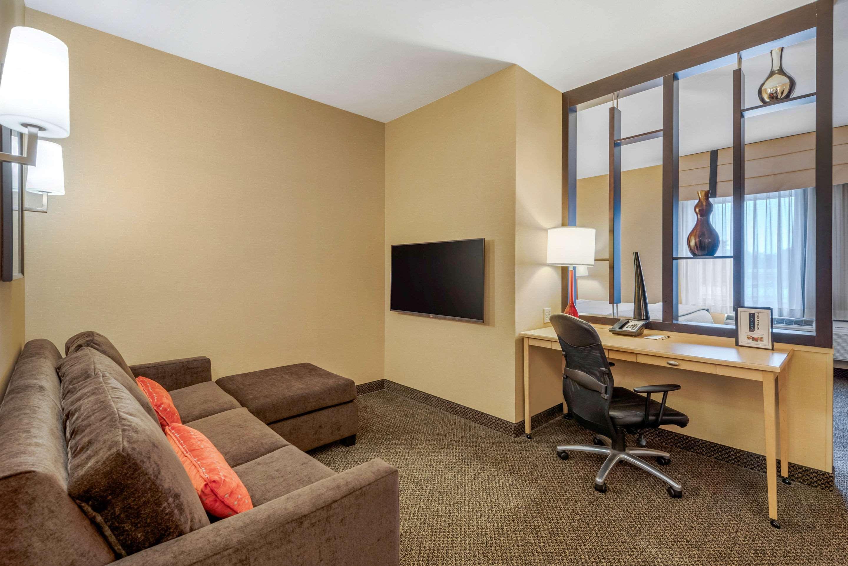 แคมเบรีย โฮเต็ล แอครอน - แคนตัน แอร์พอร์ต Hotel Uniontown ภายนอก รูปภาพ