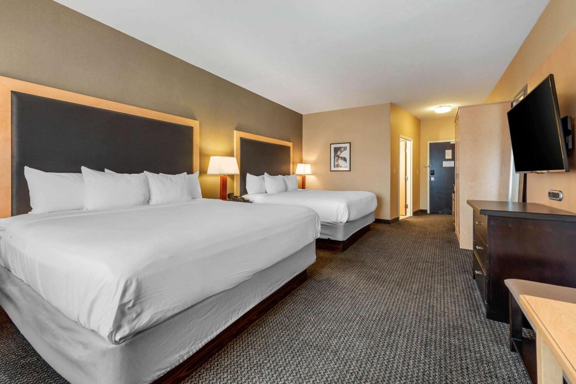 แคมเบรีย โฮเต็ล แอครอน - แคนตัน แอร์พอร์ต Hotel Uniontown ภายนอก รูปภาพ