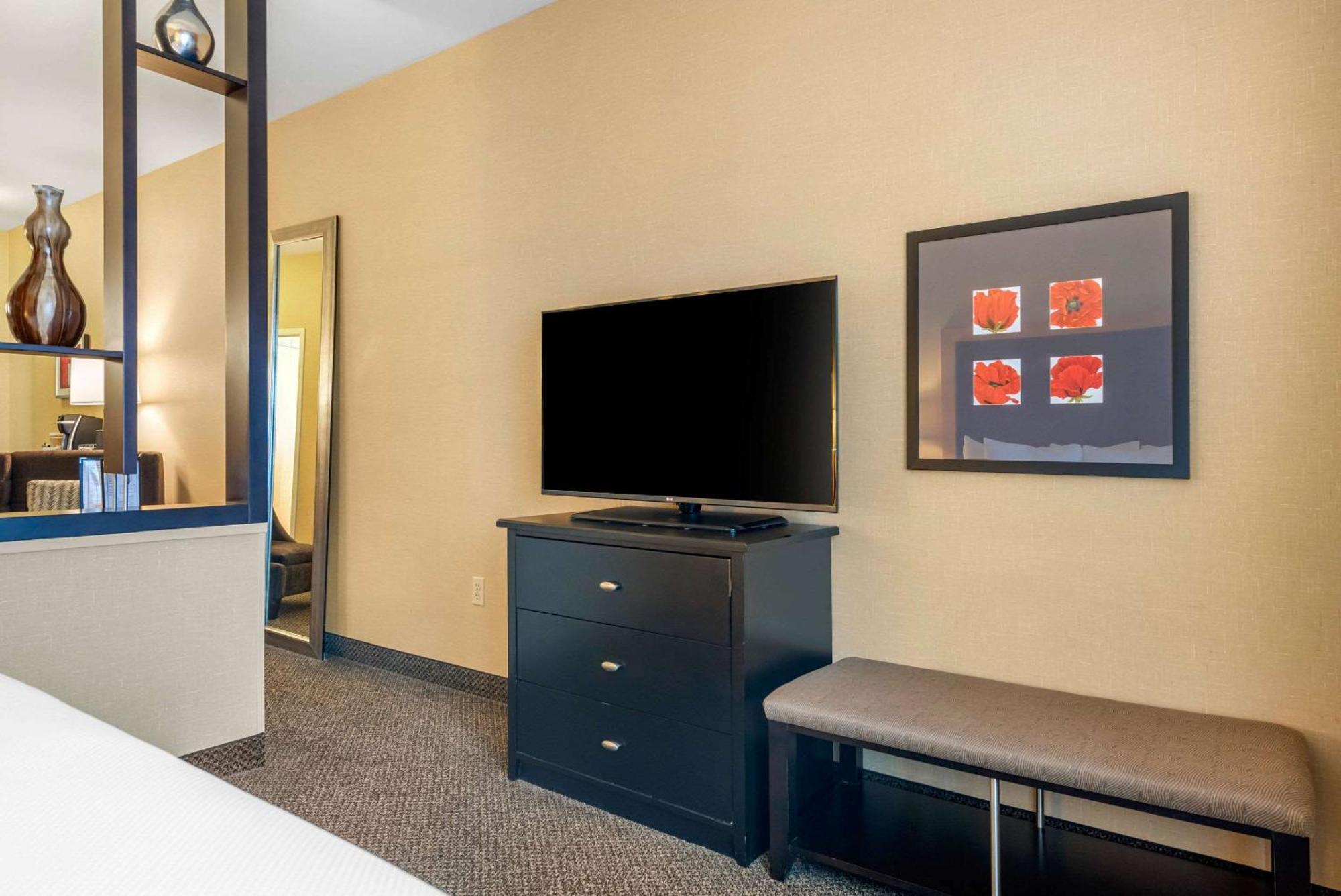 แคมเบรีย โฮเต็ล แอครอน - แคนตัน แอร์พอร์ต Hotel Uniontown ภายนอก รูปภาพ